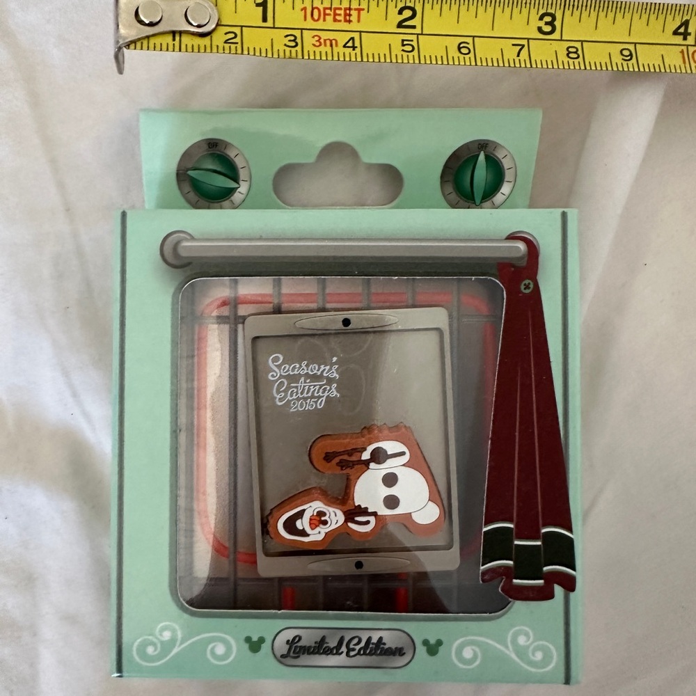 Seasons Eatings Disney Pin- Olaf